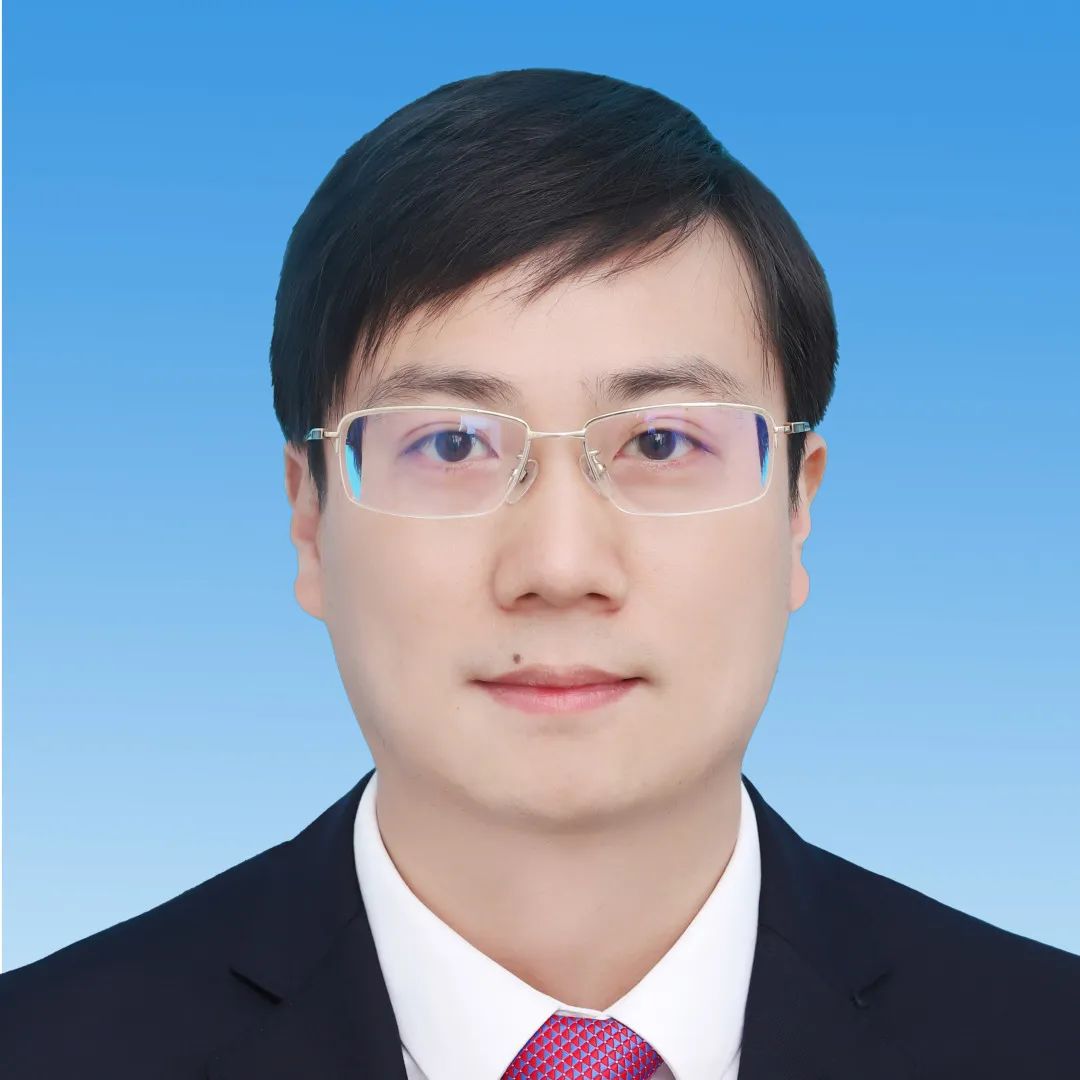 举重冠军当县长_长阳县举重冠军_湖北长阳举重冠军