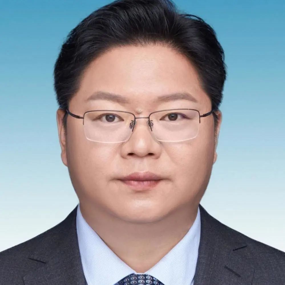 长阳县举重冠军_举重冠军当县长_湖北长阳举重冠军